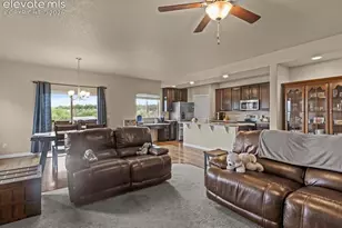 1564 Grand Overlook St, Colorado Springs, CO 80910 - Photo 10