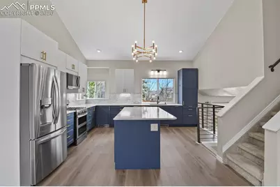 3960 Dolphin Circle, Colorado Springs, CO 80918 - Photo 8