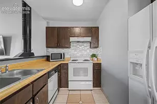 5556 Mansfield Ct, Colorado Springs, CO 80918 - Photo 12