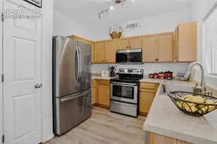 2116 Creekridge Point, Colorado Springs, CO 80910 - Photo 6