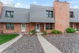 2013 Sussex Ln, Colorado Springs, CO 80909 - Photo 2
