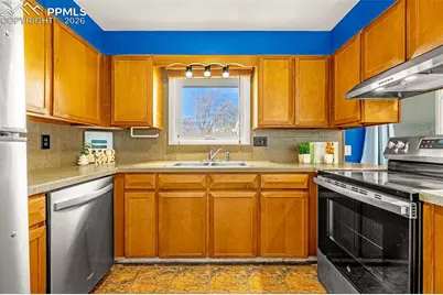 10 S Roosevelt Street, Colorado Springs, CO 80910 - Photo 8