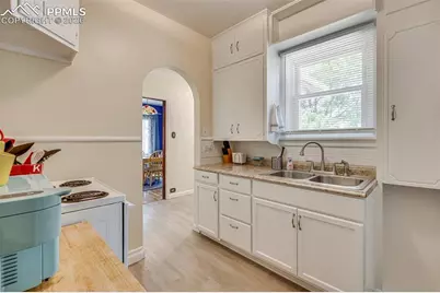 325 W Pitkin Avenue, Pueblo, CO 81004 - Photo 8