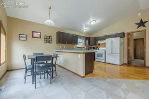 37 Silbani Ln, Florissant, CO 80816 - Photo 14
