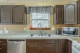 37 Silbani Ln, Florissant, CO 80816 - Photo 10