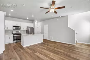 1124 Babette Hts, Colorado Springs, CO 80904 - Photo 4