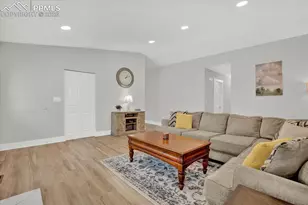 610 E San Gabriel Pl, Colorado Springs, CO 80906 - Photo 12
