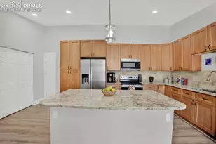 610 E San Gabriel Pl, Colorado Springs, CO 80906 - Photo 6