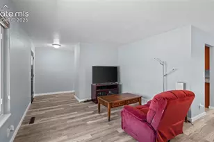 1112 Auburn Dr, Colorado Springs, CO 80909 - Photo 8