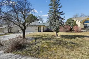 2030 Heatherdale Dr, Colorado Springs, CO 80915 - Photo 2