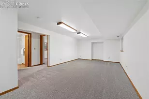 2030 Heatherdale Dr, Colorado Springs, CO 80915 - Photo 28