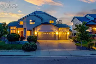 387 Fox Run Cir, Colorado Springs, CO 80921 - Photo 2