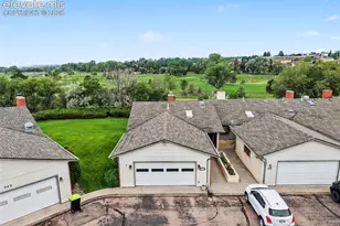 538 Lakewood Cir, Colorado Springs, CO 80910 - Photo 2