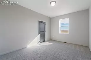 995 E Kirkwood Dr, Pueblo, CO 81007 - Photo 24