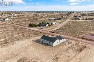 995 E Kirkwood Dr, Pueblo, CO 81007 - Photo 40