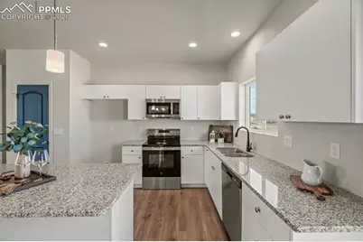 995 E Kirkwood Drive, Pueblo, CO 81007 - Photo 14