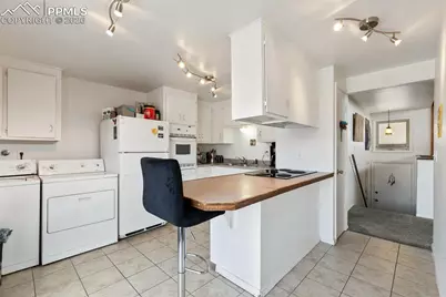 1512 E Monument Street, Colorado Springs, CO 80909 - Photo 8