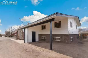 1512 E Monument St, Colorado Springs, CO 80909 - Photo 2