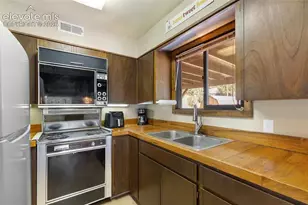 10311 El Paso Ave, Green Mountain Falls, CO 80819 - Photo 20