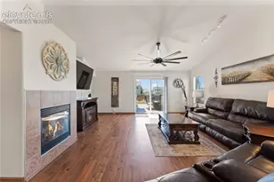 7225 Village Meadows Dr, Fountain, CO 80817 - Photo 8
