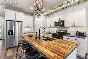 118 E Chester Ave, Woodland Park, CO 80863 - Photo 6