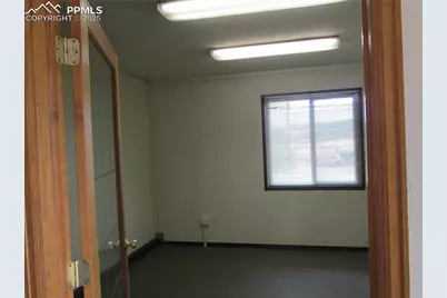 17831 County Road 1, Florissant, CO 80816 - Photo 12