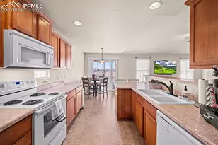 4750 San Pietro Ct, Pueblo, CO 81008 - Photo 8