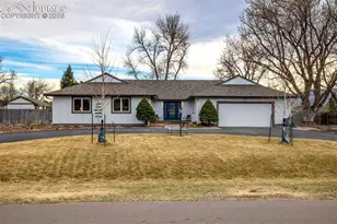 1899 Wildwood Dr, Colorado Springs, CO 80918 - Photo 2