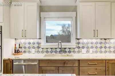 1899 Wildwood Drive, Colorado Springs, CO 80918 - Photo 14