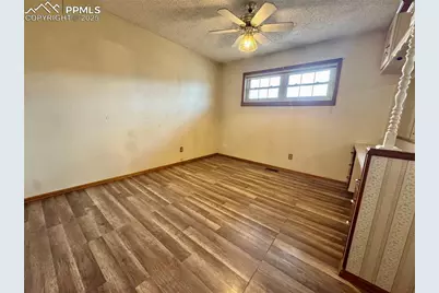 1805 Couch Place, Colorado Springs, CO 80911 - Photo 18