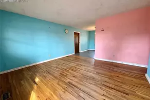 1805 Couch Pl, Colorado Springs, CO 80911 - Photo 2