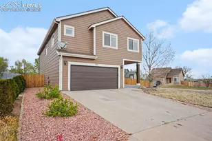982 Legend Oak Dr, Fountain, CO 80817 - Photo 2