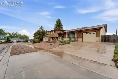 135 Fairmont Street, Colorado Springs, CO 80910 - Photo 2