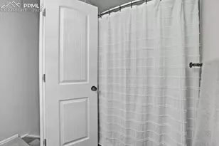 2918 Flintridge Square, Colorado Springs, CO 80918 - Photo 28