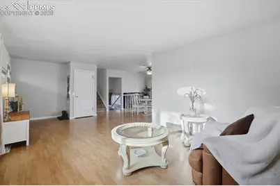 2918 Flintridge Square, Colorado Springs, CO 80918 - Photo 6