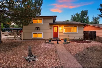 1065 N 19th Street, Colorado Springs, CO 80904 - Photo 1