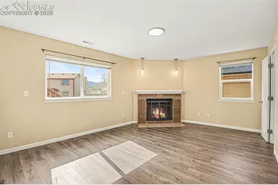 4755 Spacewalk Way, Colorado Springs, CO 80916 - Photo 8