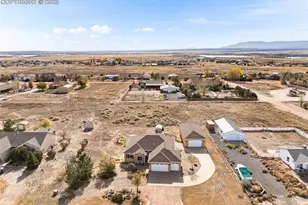 982 W Caliente Dr, Pueblo, CO 81007 - Photo 48