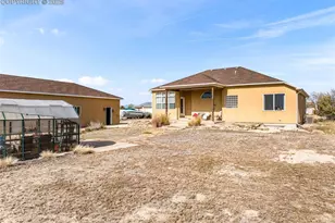 982 W Caliente Dr, Pueblo, CO 81007 - Photo 42