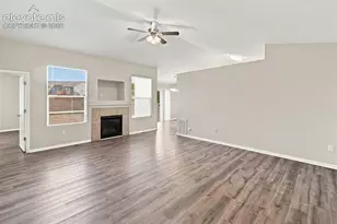 1115 Legend Oak Dr, Fountain, CO 80817 - Photo 4