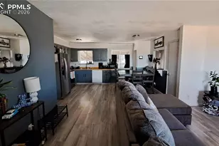 33 Wasatch Dr, Pueblo, CO 81005 - Photo 4