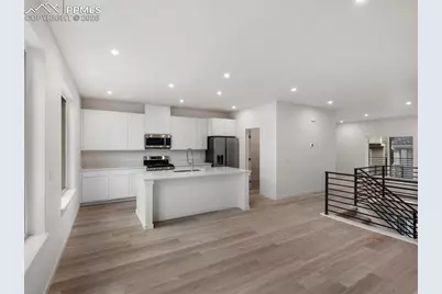 10752 Lewanee Point, Colorado Springs, CO 80908 - Photo 6