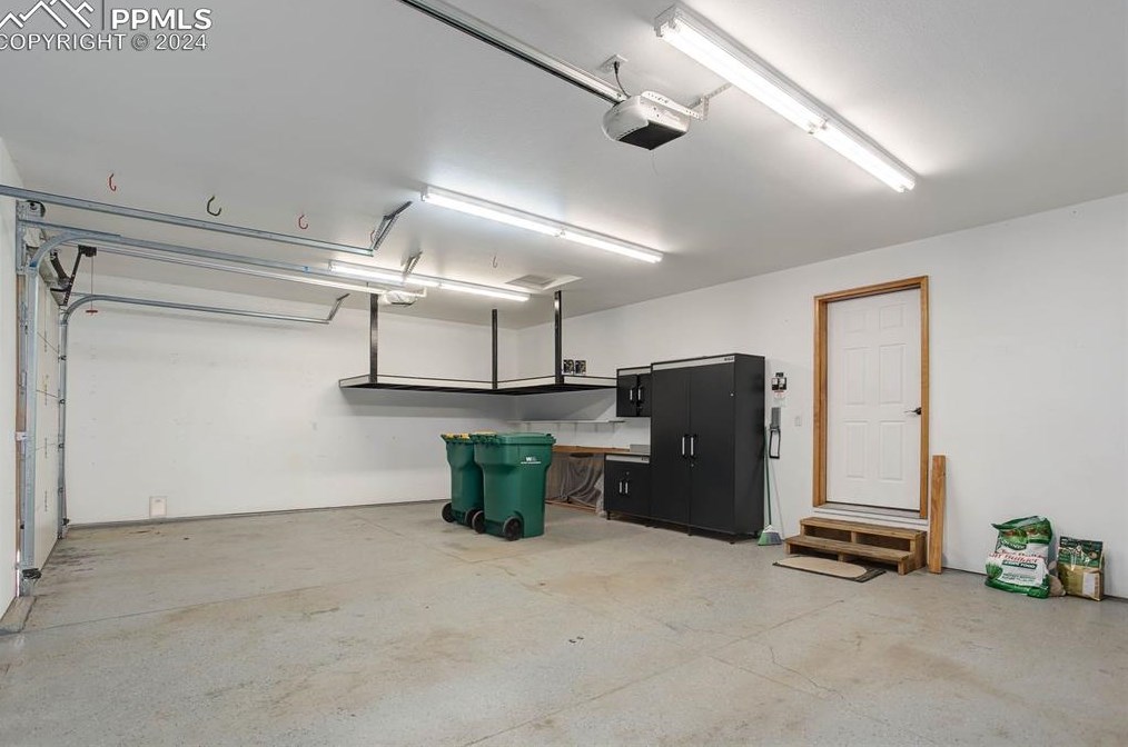 1116 Ptarmigan Dr, Woodland Park CO 80863-8004 exterior