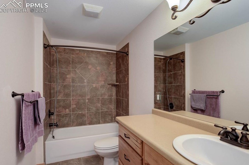 1116 Ptarmigan Dr, Woodland Park CO 80863-8004 exterior