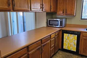 661 Shooks Ln, Colorado Springs, CO 80903 - Photo 8