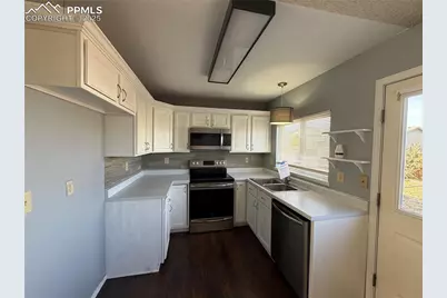 770 Memory Lane, Fountain, CO 80817 - Photo 4