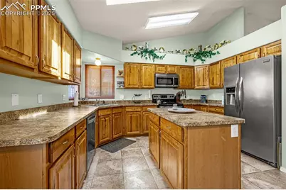 1518 S Canoe Creek Drive, Colorado Springs, CO 80906 - Photo 8