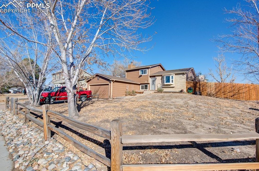 4880 Irving Dr, Colorado Springs, CO 80916-2107