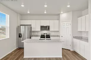 11414 Pikeminnow Pl, Colorado Springs, CO 80925 - Photo 2