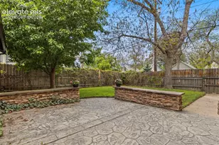 801 E St Vrain St, Colorado Springs, CO 80903 - Photo 26